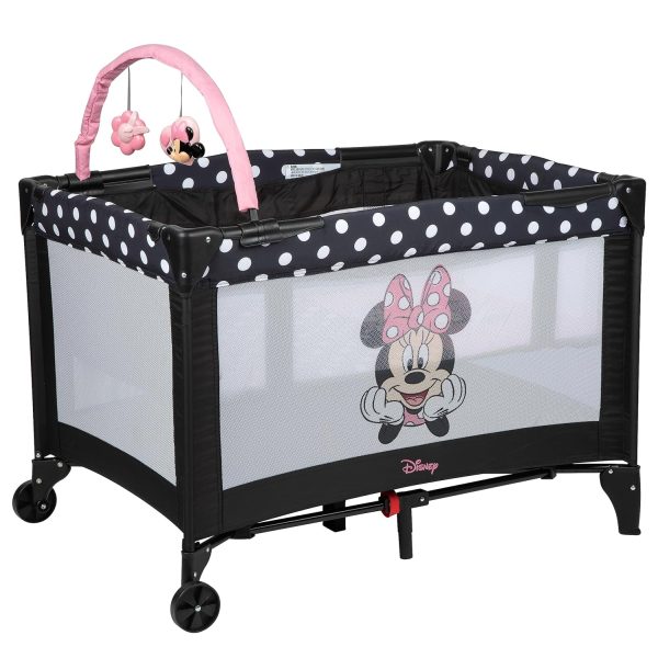 Disney Baby¨ 3D Ultra Play Yard with Bassinet and Storage Bag, Peeking Minnie